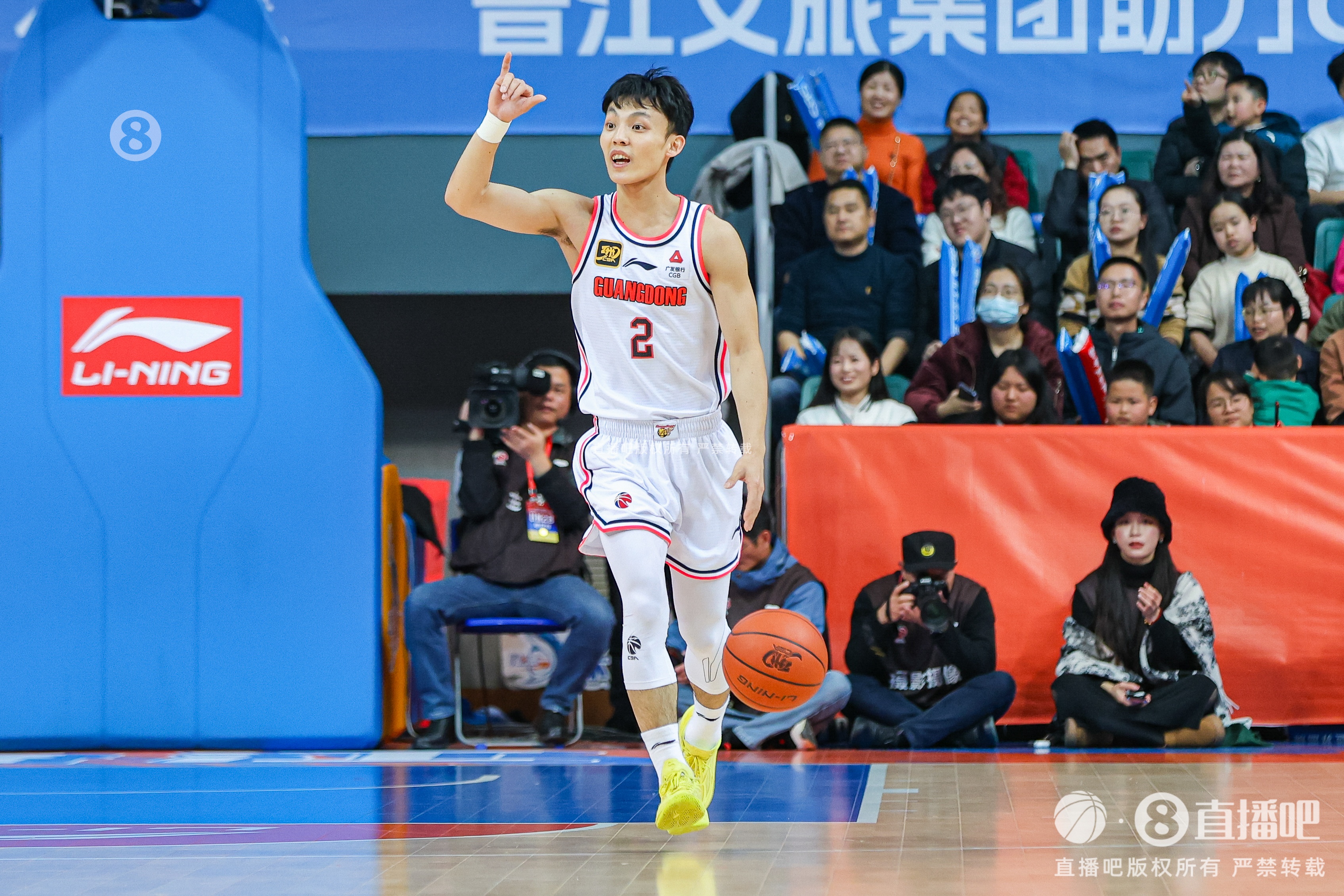 徐杰:不介意别人频繁提我的身高 身高不是打篮球的唯一标准